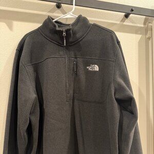 North Face 1/4 Zip-Black